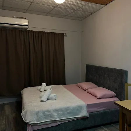 Hostel The Rooftop Shkoder