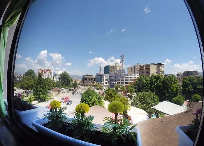 Хостел The Rooftop Шкодер