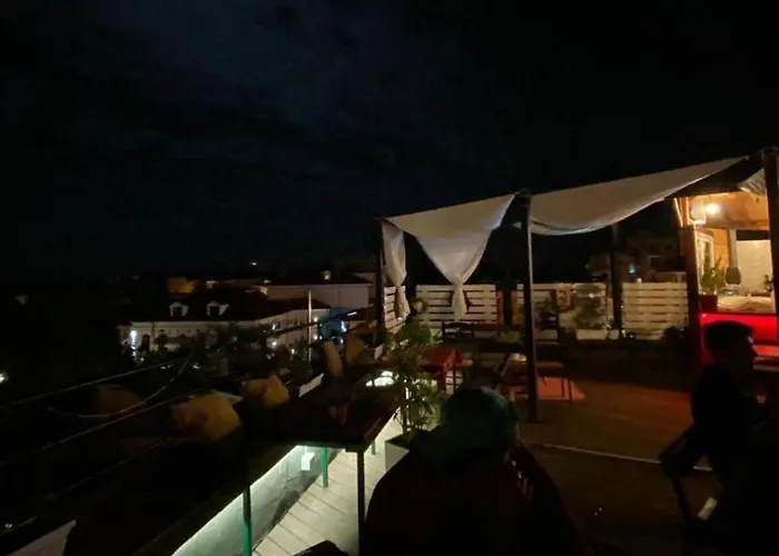 The Rooftop Vandrerhjem Shkodër